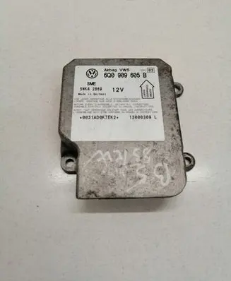 Volkswagen PASSAT B5 Airbag control unit/module 6Q0909605B