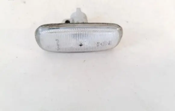 Audi A6 S6 C5 4B Front fender indicator light 4b0949127