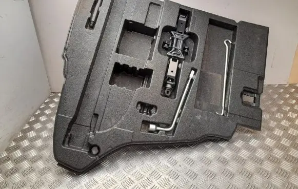Toyota Prius (XW50) Glove box in trunk 6499547030
