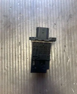 Nissan Qashqai Mass air flow meter H8201267959 93450753