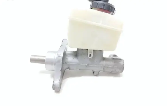 Dacia Sandero Master brake cylinder 03350890471 03350890461