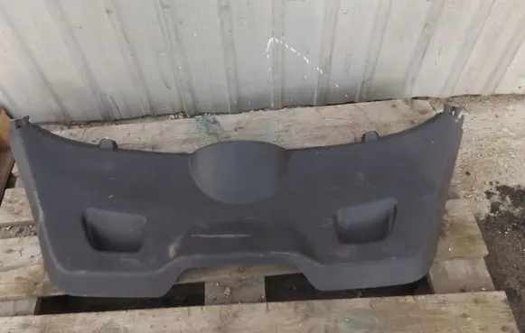 Peugeot 207 Tailgate/boot lid cover trim 