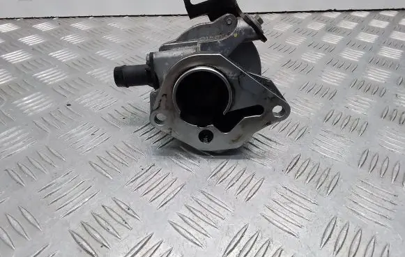 Nissan Qashqai Vacuum pump 146505272R 705641000 4410720007