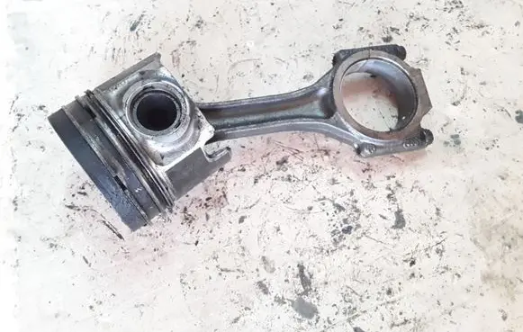 Volkswagen Touran I Piston with connecting rod NOCODE