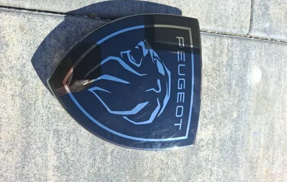 Peugeot 308 Manufacturer badge logo/emblem 9837101480