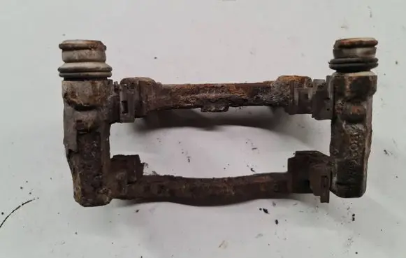 Fiat Grande Punto Front Brake Caliper Pad/Carrier 