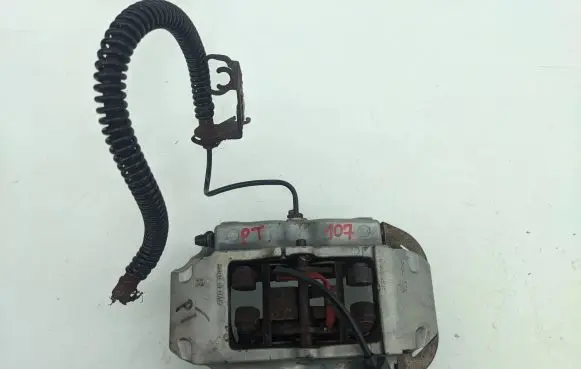 Porsche Cayenne (9PA) Rear brake caliper 207673043
