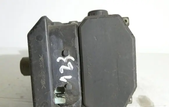 Ford Mondeo Mk III ABS Pump 0265800014 388074