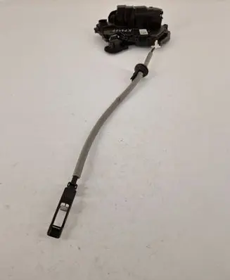 Volkswagen PASSAT B8 Front door lock 5NB837015E