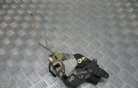Suzuki Liana Front door lock