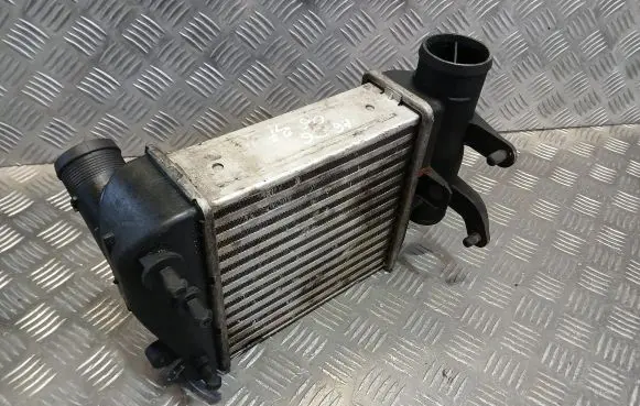 Audi A6 S6 C6 4F Intercooler air channel guide 