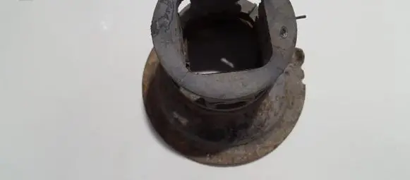 Coil spring mount