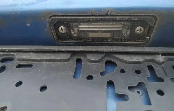 Volkswagen Golf V Number plate light