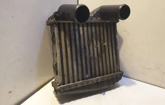 Smart ForTwo I Intercooler air channel guide 0003007V005