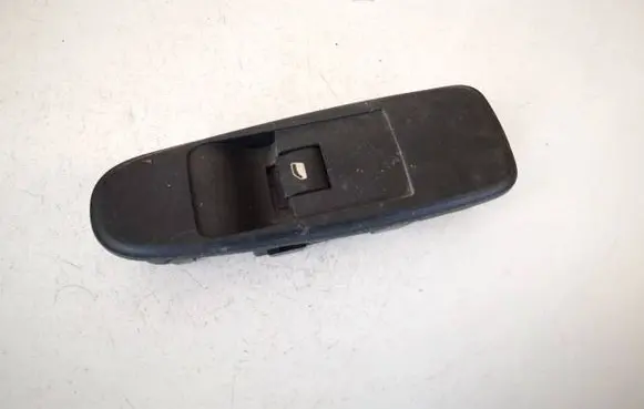 Citroen C4 I Picasso Front door window switch trim 13569