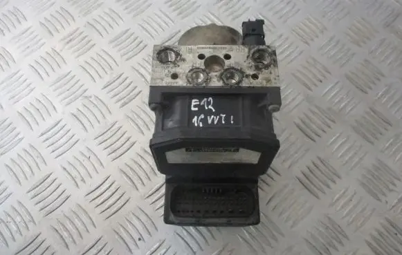 Toyota Corolla E120 E130 ABS Pump