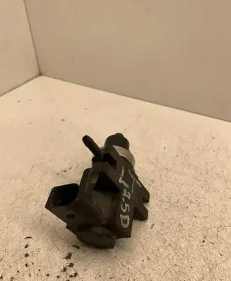 Volkswagen II LT Vacuum valve 1J0906627 72290320