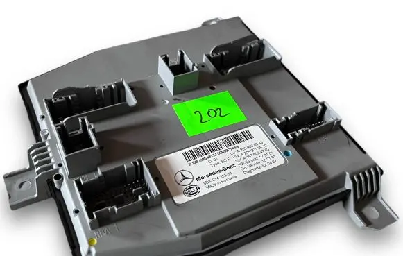 Mercedes-Benz C W205 Central body control module S202 A2059008543