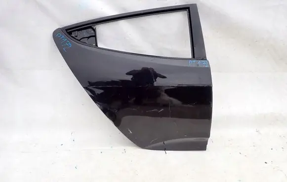 Hyundai Veloster Rear door