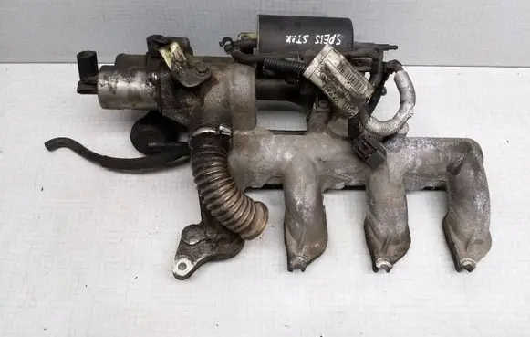 Nissan Primera Intake manifold 8200034270 9220