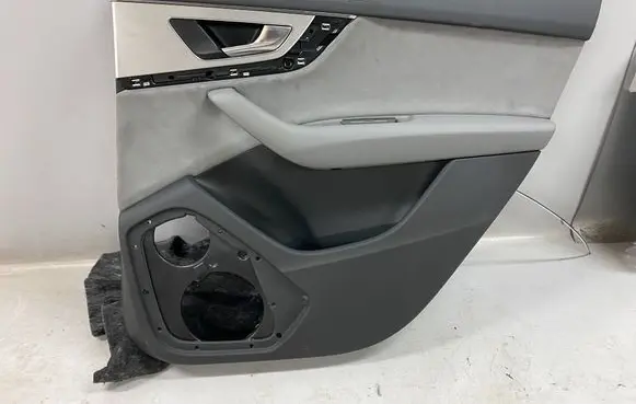 Audi Q7 4M Rear door card panel trim 4M0867306F 4M0867316B