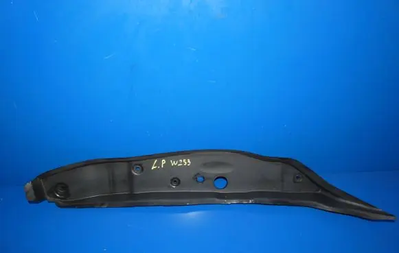 Mercedes-Benz GLC X253 C253 Fender end trim A2538890025