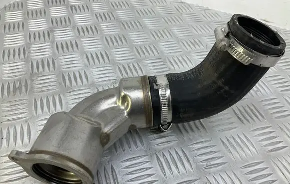Audi A4 S4 B9 Intercooler hose/pipe 04L145828B 04L131111AB