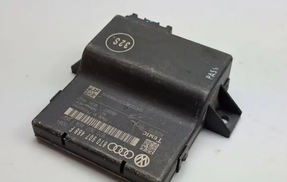Audi A4 S4 B8 8K Gateway control module 8T0907468F 403213