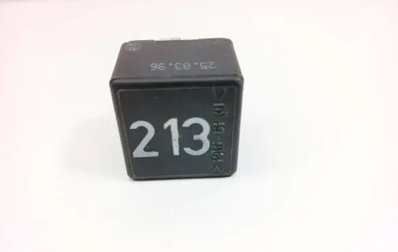 Audi A4 S4 B5 8D Other relay 899511000