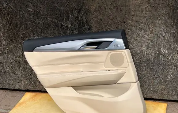 BMW 6 G32 Gran Turismo Rear door card panel trim