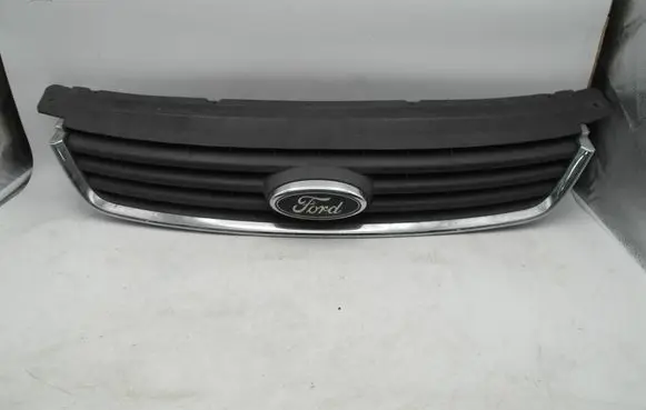 Ford Kuga I Front grill 8V41R7081A