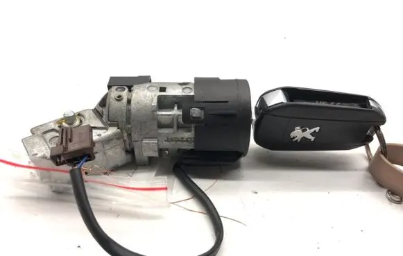 Peugeot 508 Ignition lock N0502455