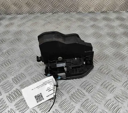 BMW X6 E71 Rear door lock 7318417