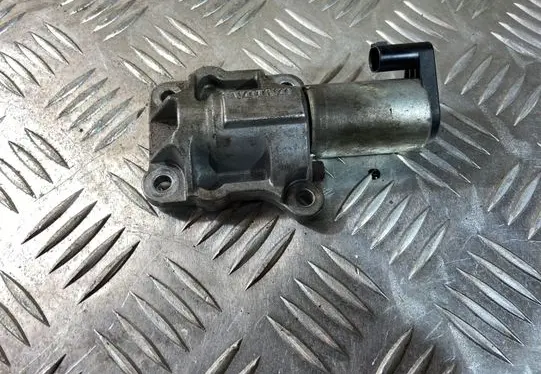 Volvo S80 Camshaft vanos timing valve 8670421
