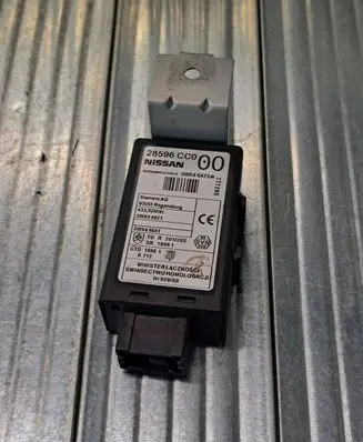 Nissan X-Trail T30 Immobilizer control unit/module 5WK46473A 28596CC0 5WK48681