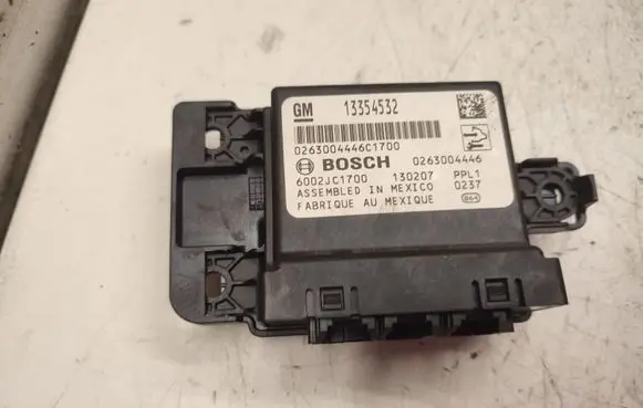 Opel Insignia A Parking PDC control unit/module 13354532