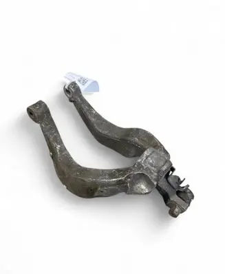 Volvo XC90 Lower shock absorber bracket 31360636