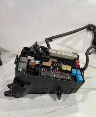 Toyota Auris E180 Fuse box set 602730