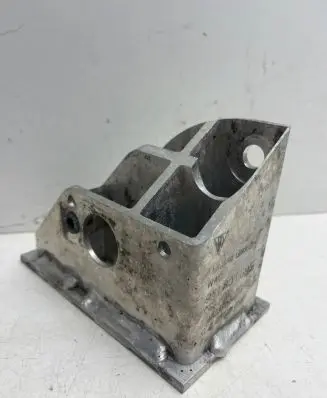 Porsche Taycan 9J1 Hybrid/electric vehicle battery bracket 9J1804695