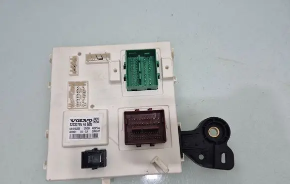 Volvo S60 Comfort/convenience module 32233795AE