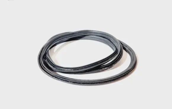 Trunk rubber seal (body)