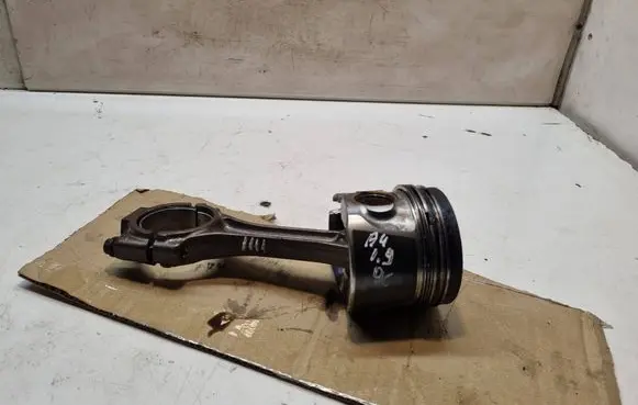 Audi A4 S4 B6 8E 8H Piston with connecting rod 79L79