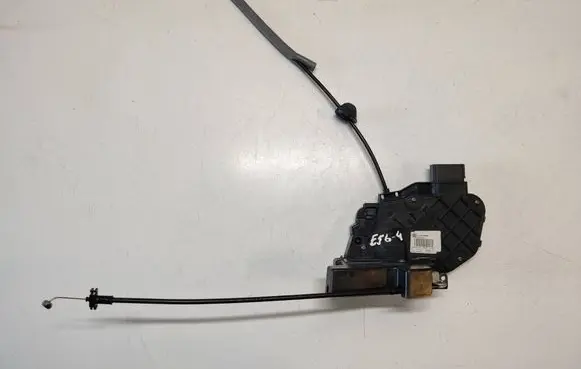 Volvo V70 Front door lock 31253666