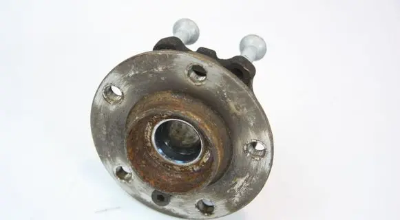 BMW 5 F10 F11 Front wheel hub 31206872888 6872888