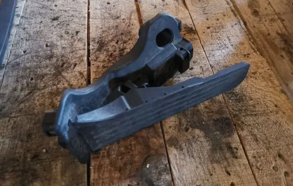 Volkswagen Golf V Accelerator throttle pedal 1K1721503P