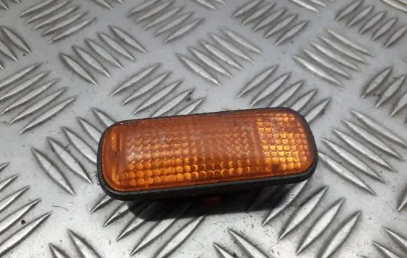 Honda Civic Front fender indicator light 0152632 E10152632
