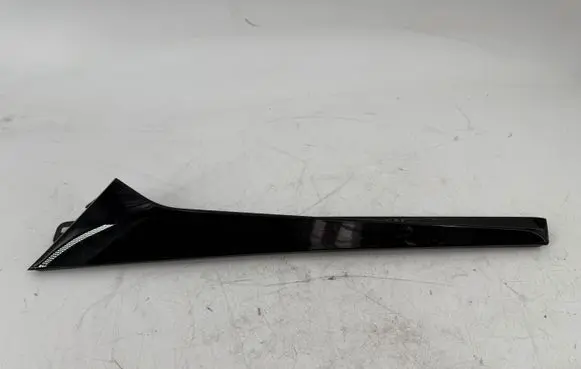 Audi Q8 Tailgate trim 4M8854871C