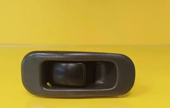 Mitsubishi Colt Electric window control switch