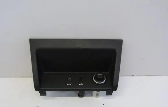Skoda Fabia Mk3 (NJ) AUX in-socket connector 