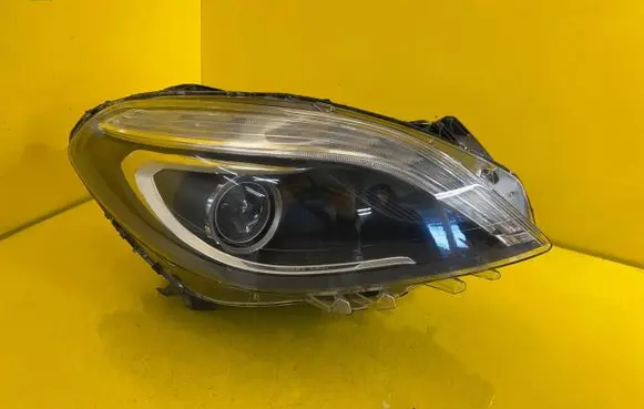Mercedes-Benz B W246 W242 Headlight/headlamp A2468204261